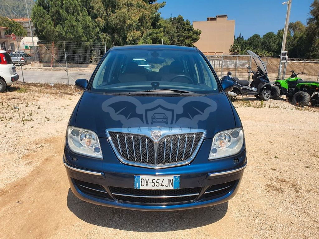 Lancia Phedra 2009