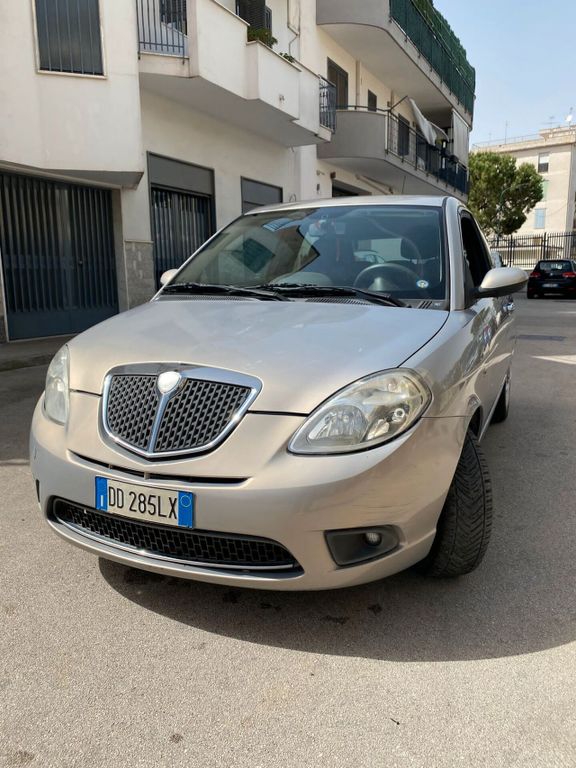 Lancia Ypsilon 2006