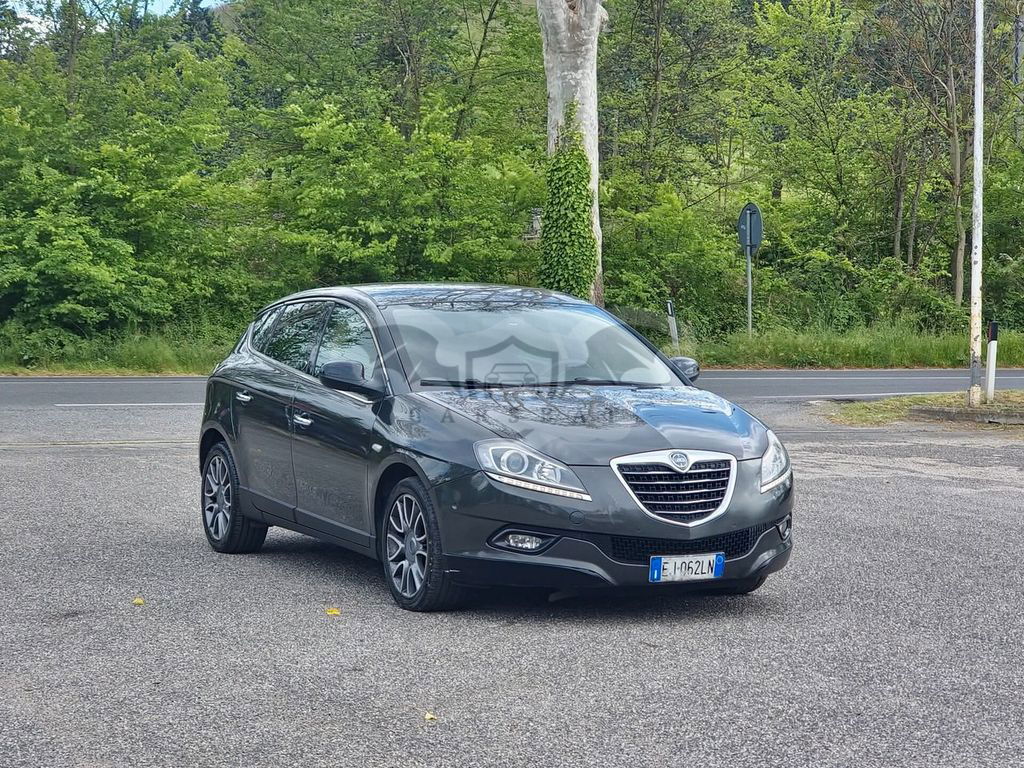 Lancia Delta 2011