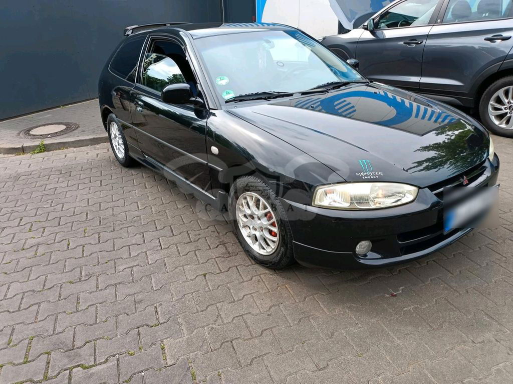 Mitsubishi Colt 2003