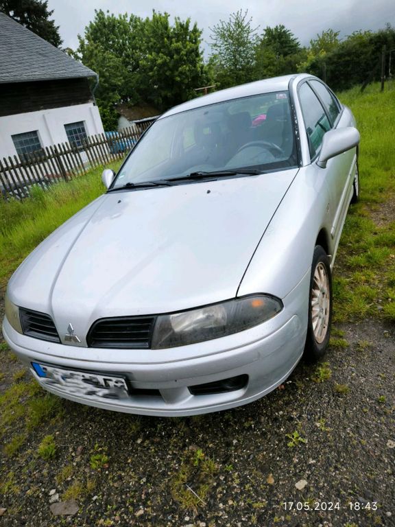 Mitsubishi Carisma 2004