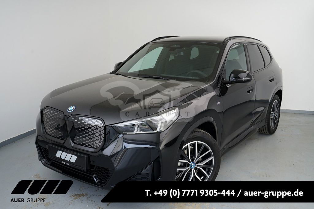 BMW iX1 2024