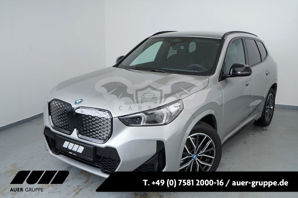 BMW iX1 2024