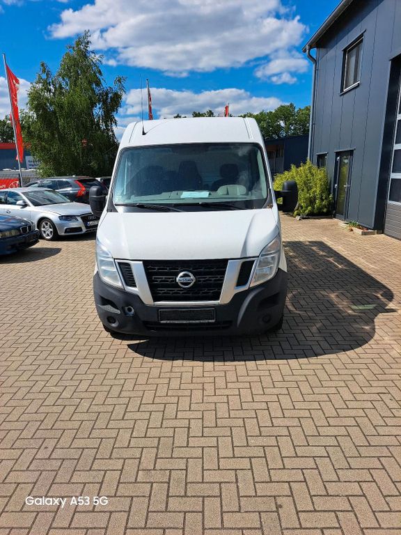 Nissan NV400 2015
