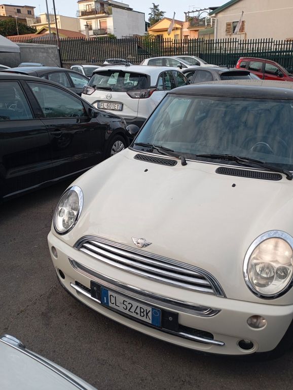Mini One 2004