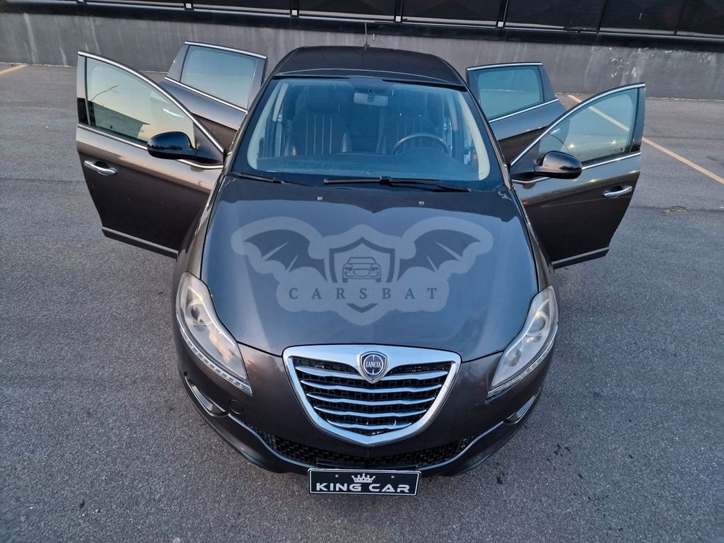 Lancia Delta 2012