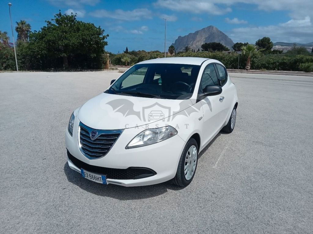 Lancia Ypsilon 2014