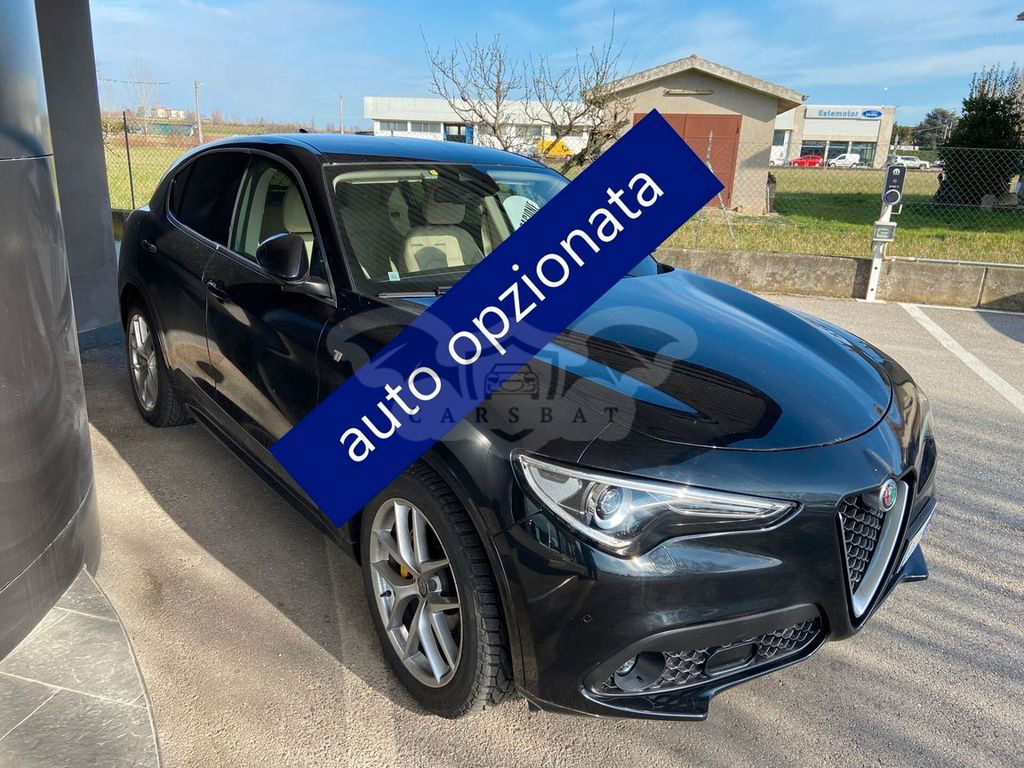 Alfa Romeo Stelvio 2021