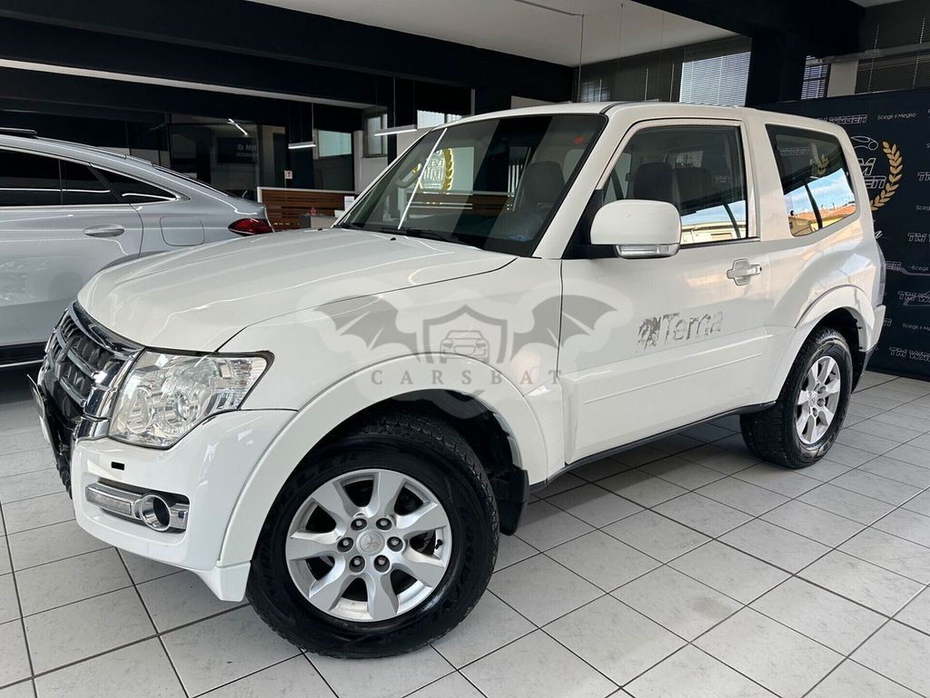 Mitsubishi Pajero 2016