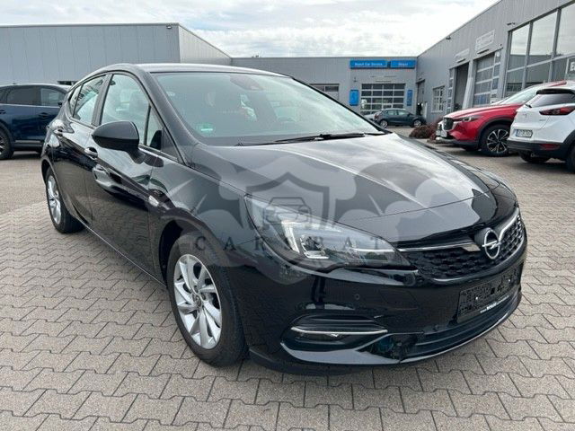 Opel Astra 2021