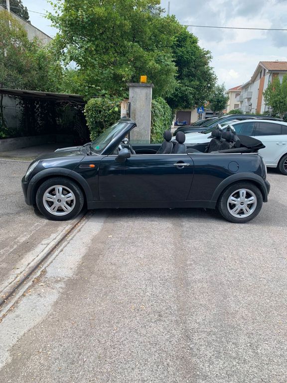 Mini Cabrio 2006
