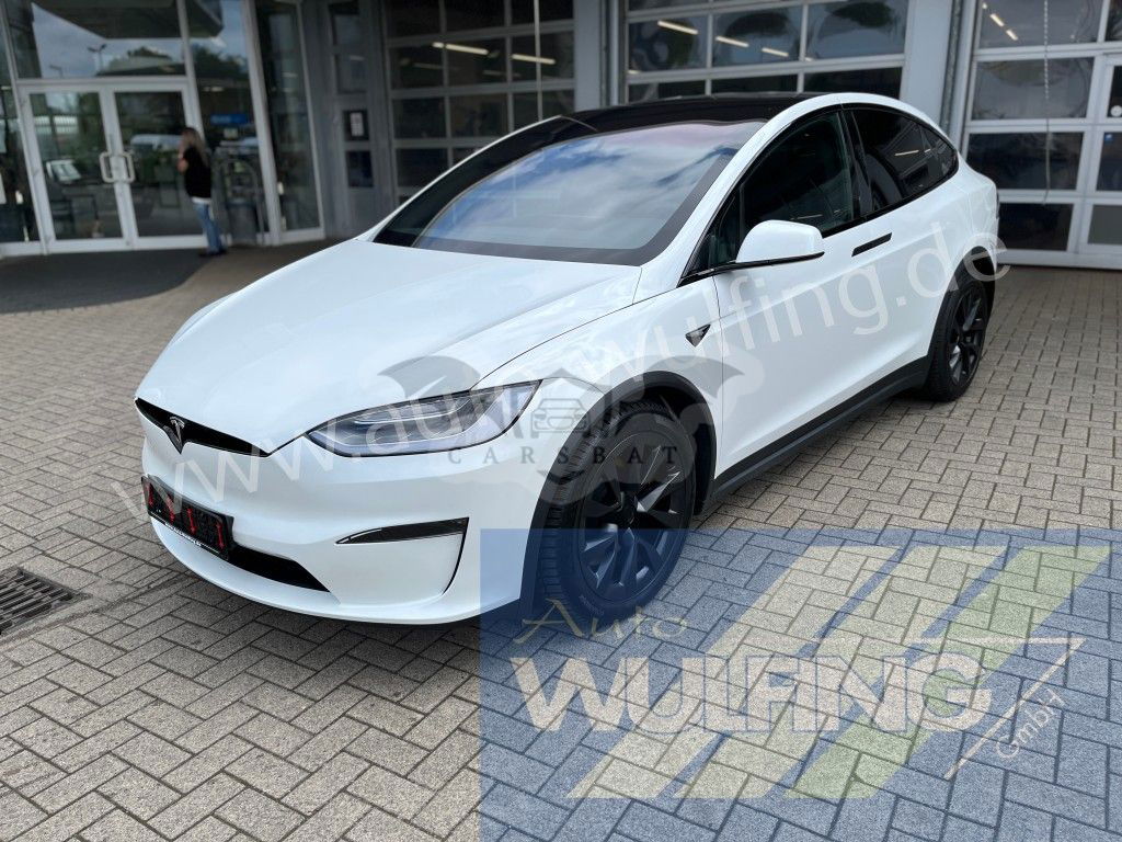 Tesla Model X 2023