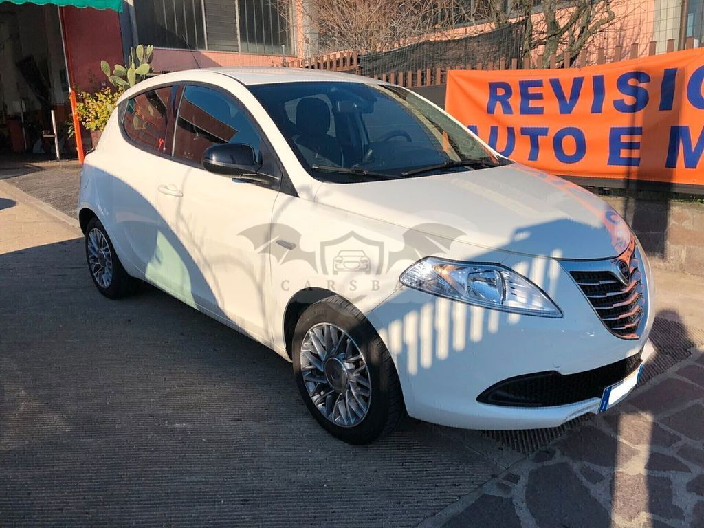Lancia Ypsilon 2015