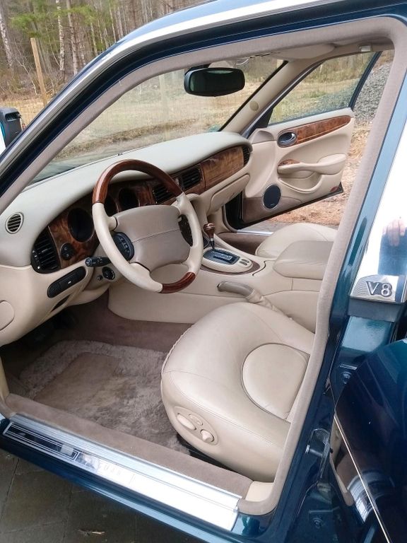 Jaguar Daimler 2001