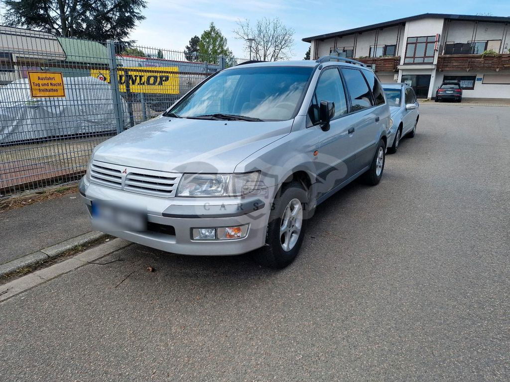 Mitsubishi Space Wagon 1999