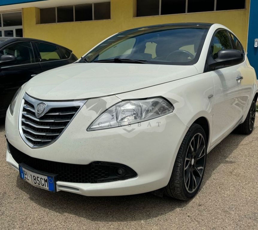 Lancia Ypsilon 2012