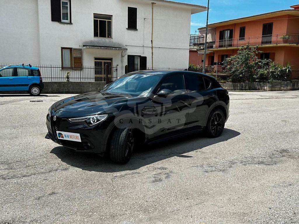Alfa Romeo Stelvio 2021