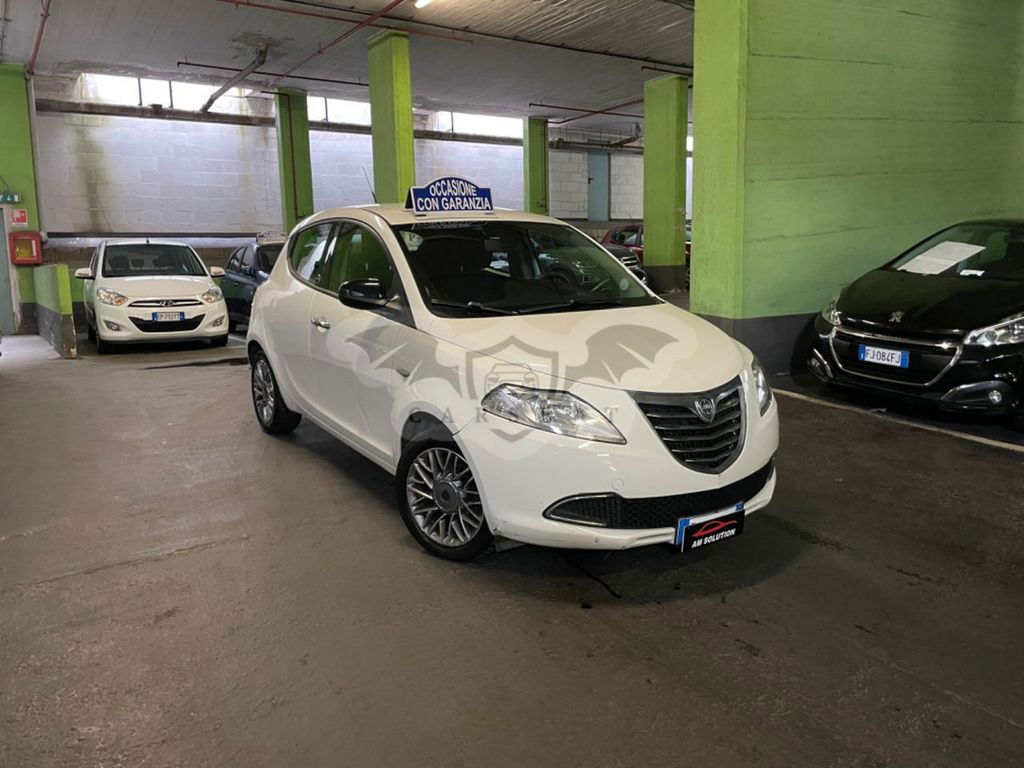 Lancia Ypsilon 2012