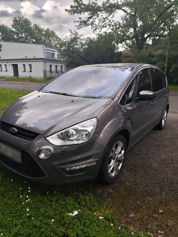 Ford S-Max 2012