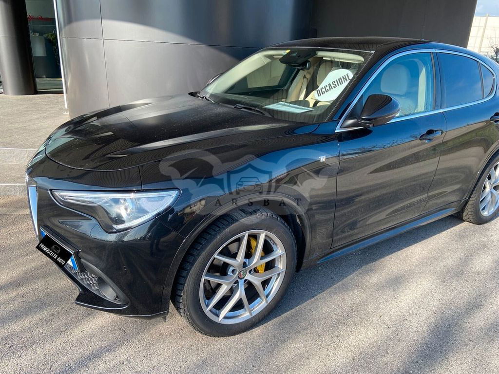 Alfa Romeo Stelvio 2021