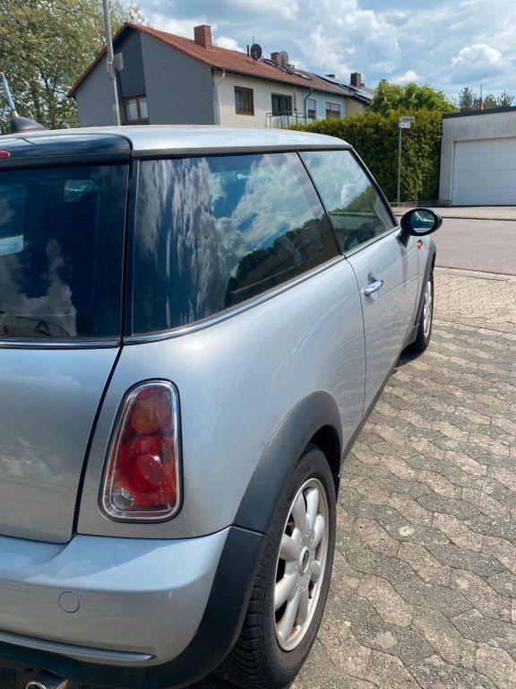 Mini One 2005