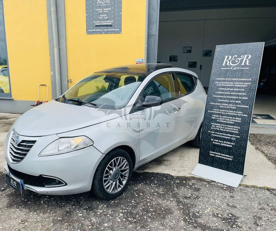 Lancia Ypsilon 2012
