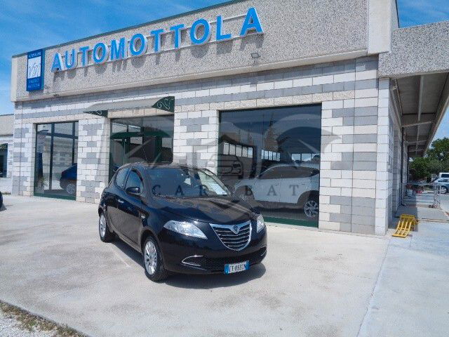 Lancia Ypsilon 2014