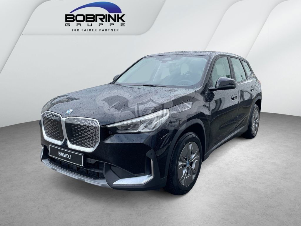 BMW iX1 2024
