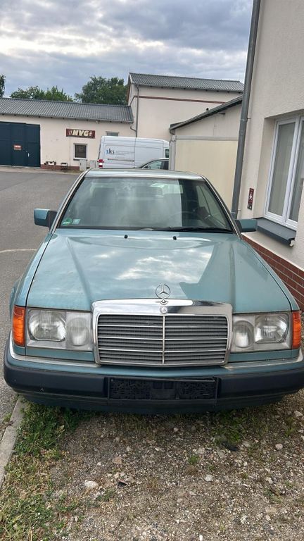 Mercedes-Benz CE 230 1992