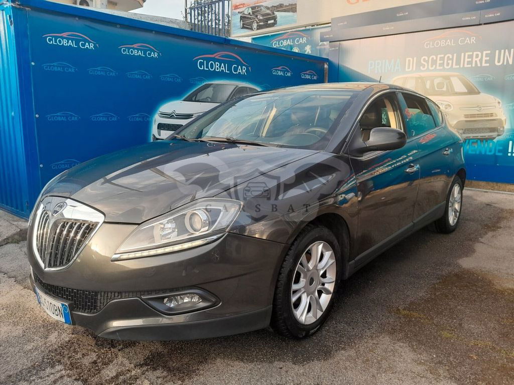 Lancia Delta 2011