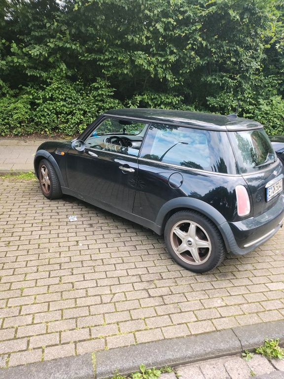 Mini One 2004