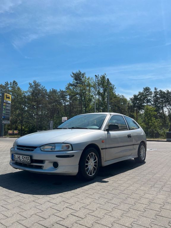 Mitsubishi Colt 2000