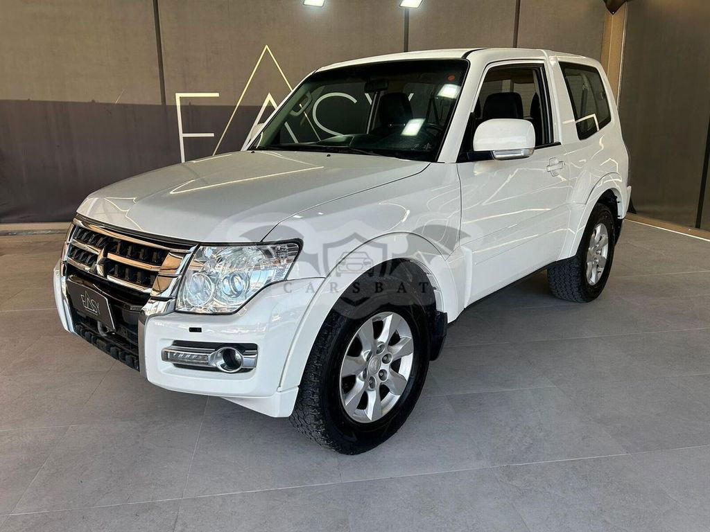 Mitsubishi Pajero 2016