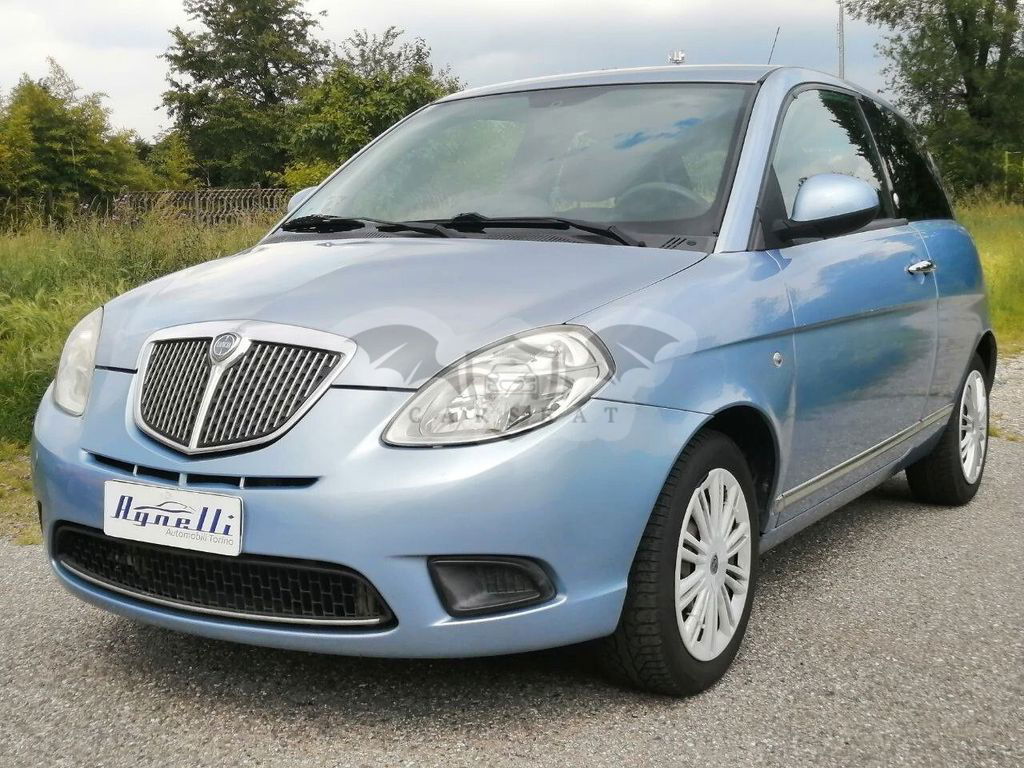 Lancia Ypsilon 2010