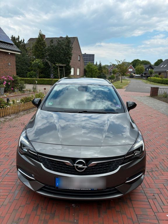 Opel Astra 2021