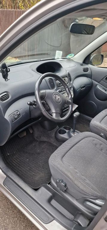Toyota Verso 2002