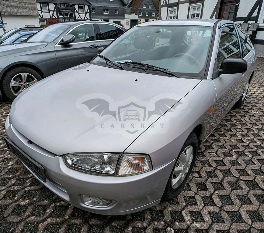 Mitsubishi Colt 1999