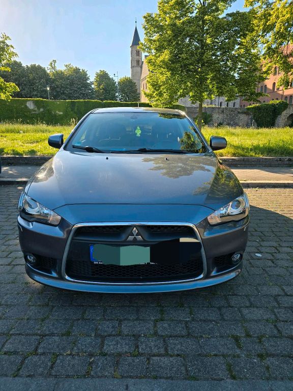 Mitsubishi Lancer 2011