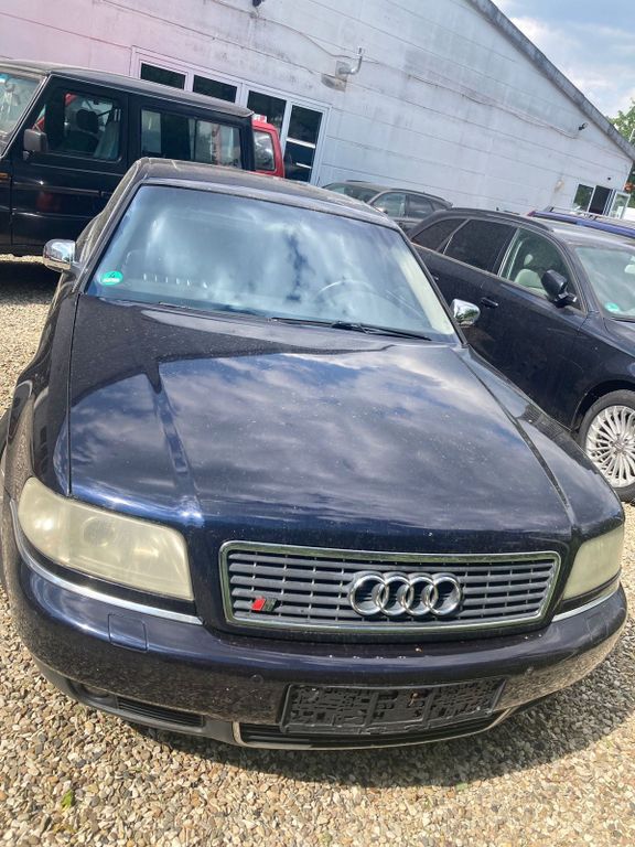 Audi A8 1999