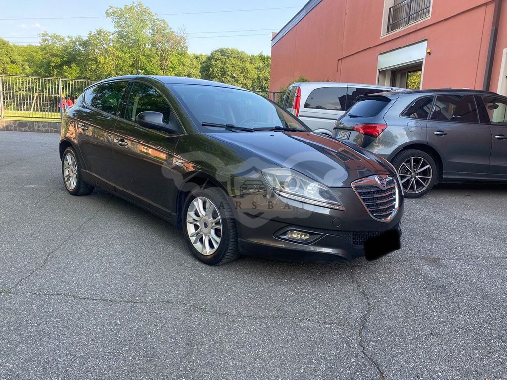 Lancia Delta 2012