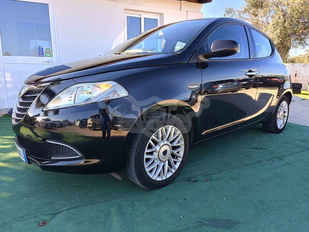 Lancia Ypsilon 2015