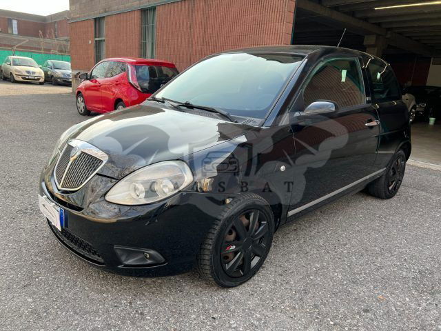 Lancia Ypsilon 2011