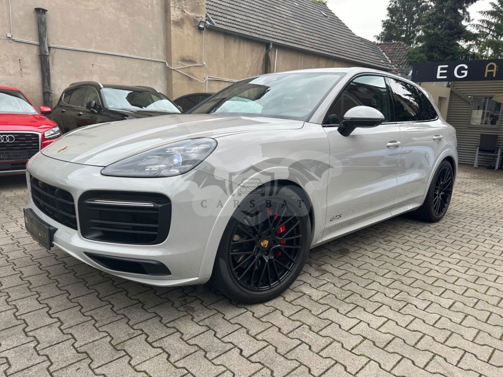 Porsche Cayenne 2021