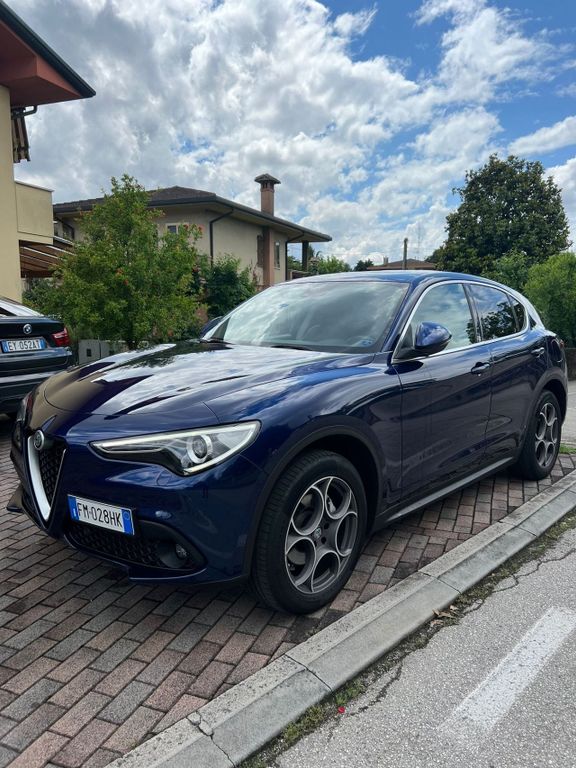 Alfa Romeo Stelvio 2017