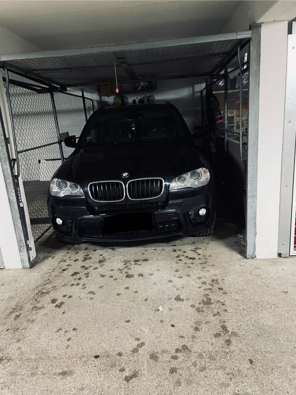 BMW iX 2012