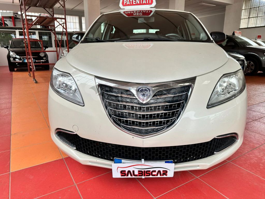 Lancia Ypsilon 2011