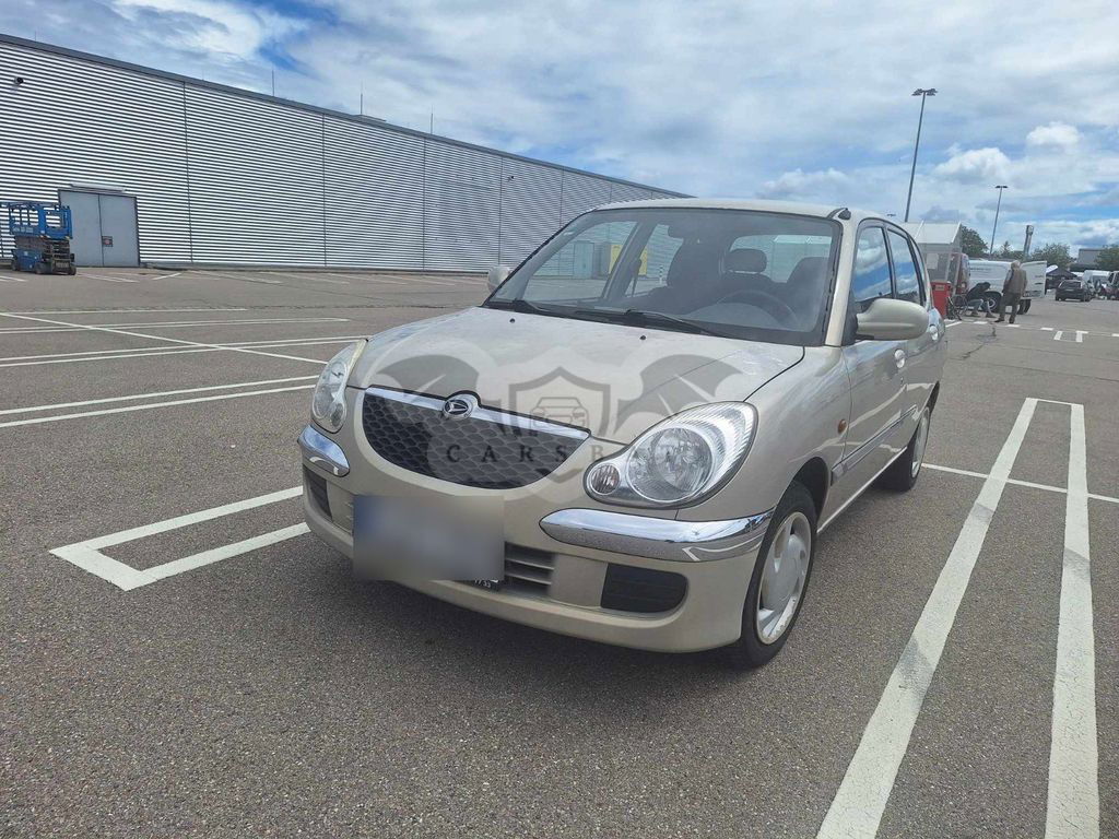 Daihatsu Sirion 2002