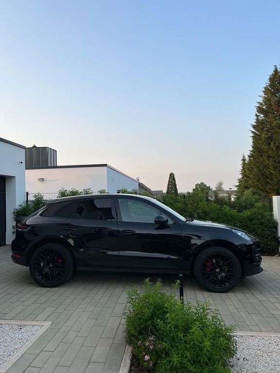 Porsche Cayenne 2020
