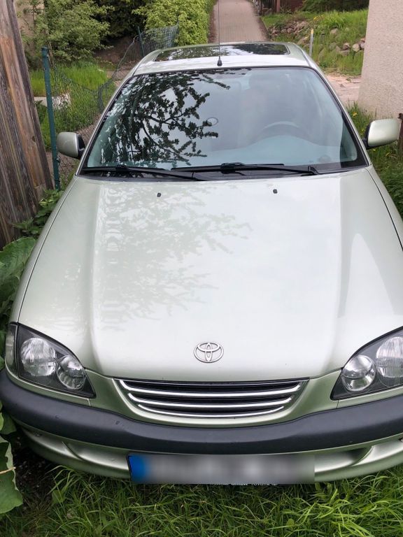 Toyota Avensis 1999