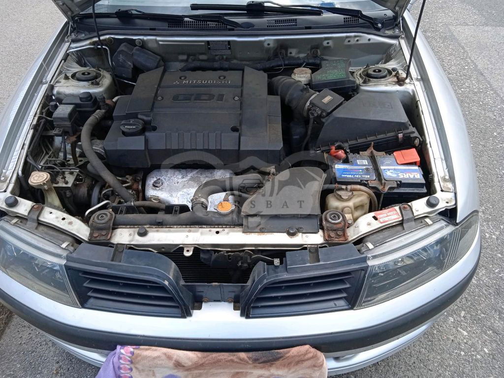 Mitsubishi Carisma 2002